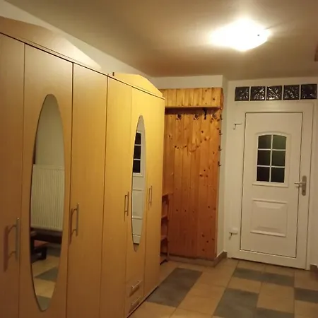 Villa Cely Rodinny Dum Na Venkove Kouřim
