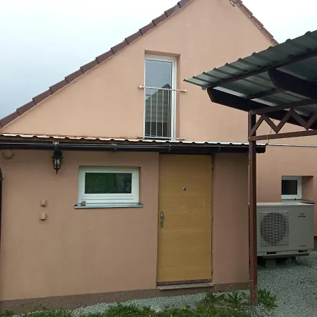 Cely Rodinny Dum Na Venkove