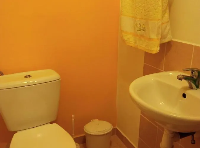 Cely Rodinny Dum Na Venkove * Kouřim