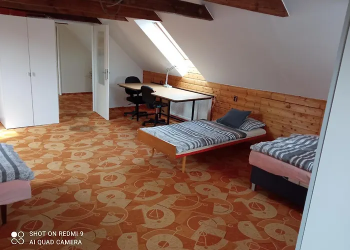 Cely Rodinny Dum Na Venkove فيلة *