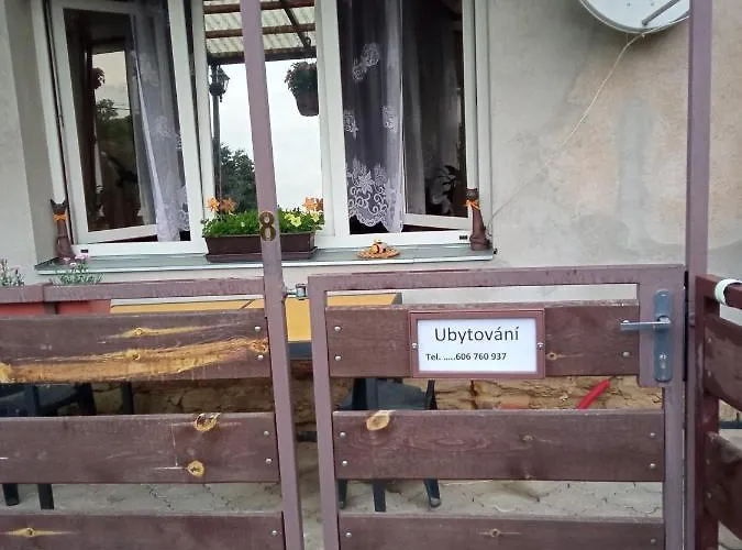 Cely Rodinny Dum Na Venkove Villa *