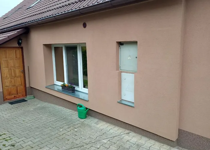 Cely Rodinny Dum Na Venkove Kouřim